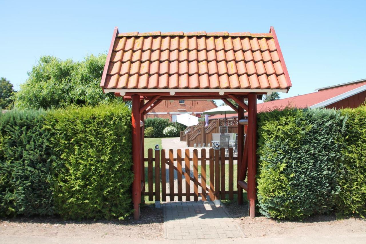 Blockhaeuser An Der Mueritz